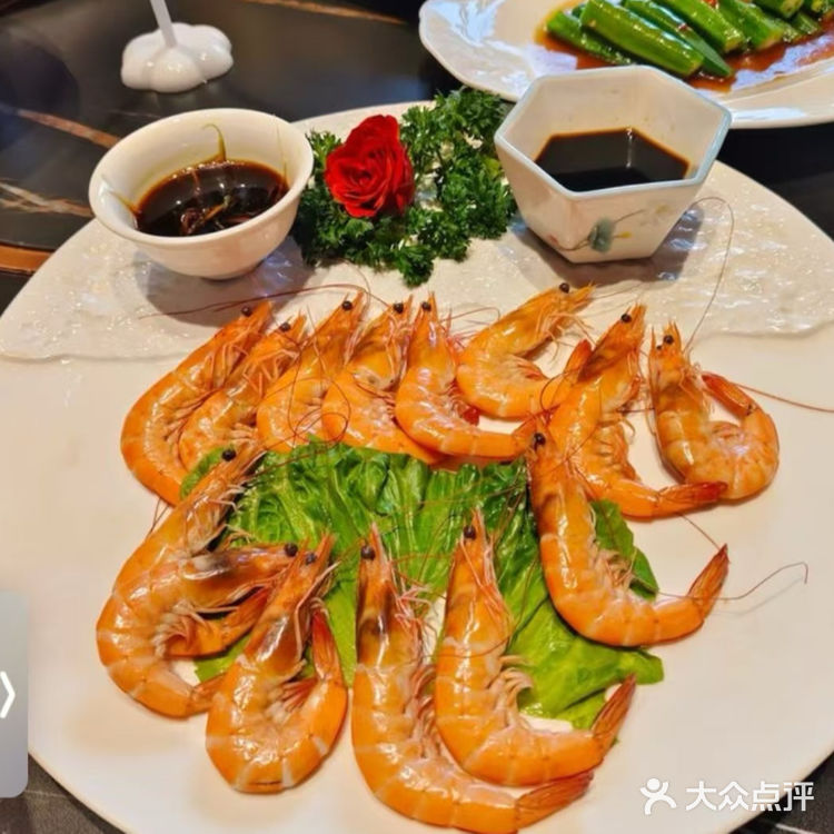 【美食探险家召集令】快来菻枝融合菜餐厅打卡！