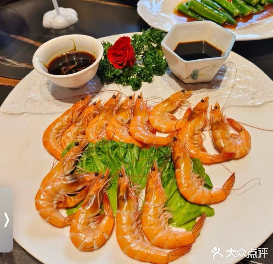 【美食探险家召集令】快来菻枝融合菜餐厅打卡！