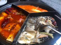 -渝里重庆火锅(航天城店)