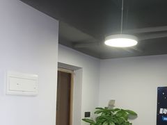 -视野联行眼镜•蔡司•依视路(温江店)