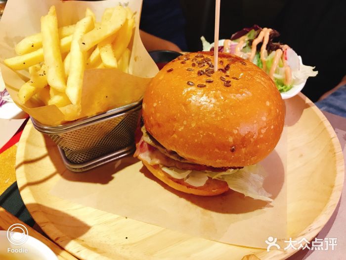 西木经典牛肉起司汉堡套餐