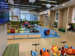 -亲亲袋鼠托育早教·思维专注力·棕熊英语(鼓楼恒力城店)