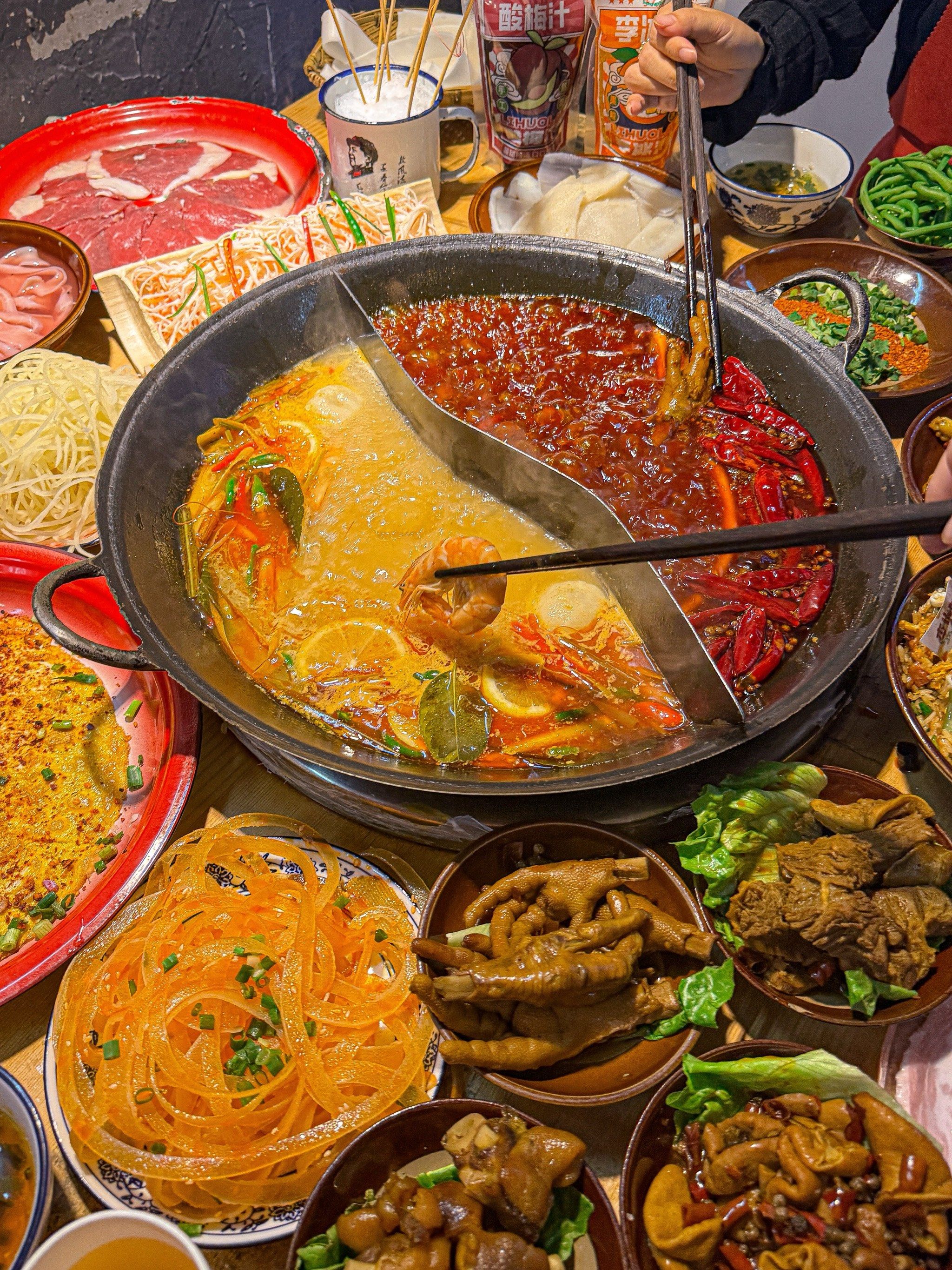 几张图告诉你!这家火锅有多绝