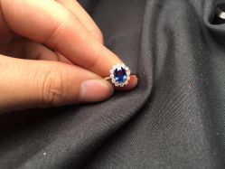 -威德钻石-克拉钻大本营(南京东路店)