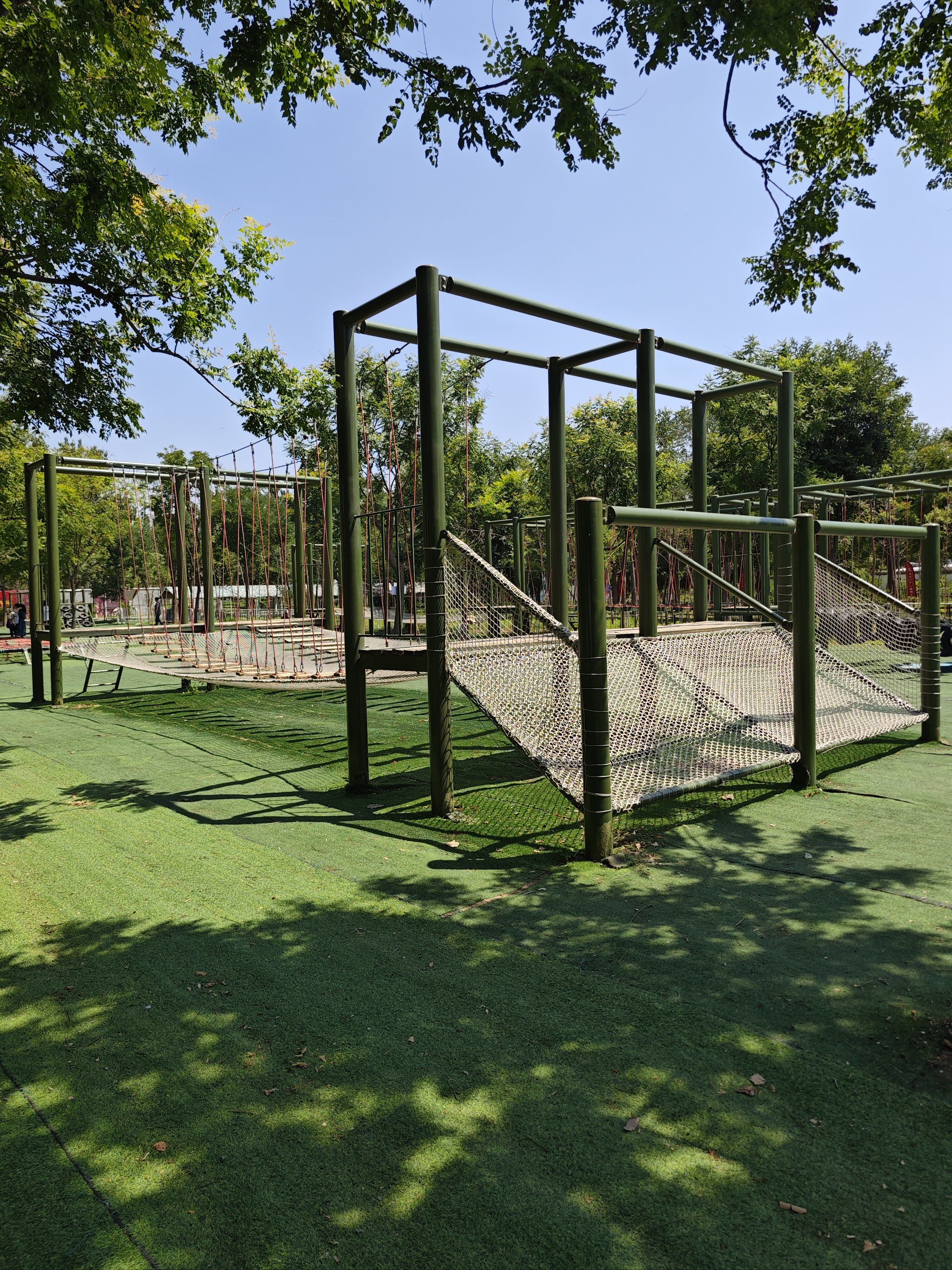 军事营地趣味多