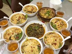 -丽丽三鲜螺蛳粉(田林路店)
