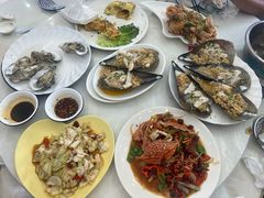 -覃记海鲜美食餐厅