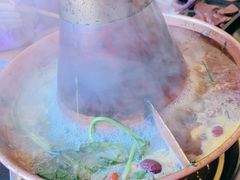 -果松木炭酸菜铜火锅·外婆参鸡汤