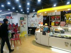 -周黑鸭(郑州新世界百货店)