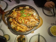 -鸣记脆皮烤鱼·海鲜烤鱼(三八广场店)