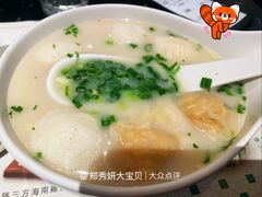鱼蛋粉-翠华餐厅(百老汇店)
