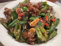 嘉丰小炒肉-嘉丰湘菜馆(芳群园店)