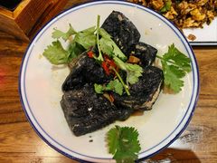 -滴水·湘逢(南汇大学城生活广场店)