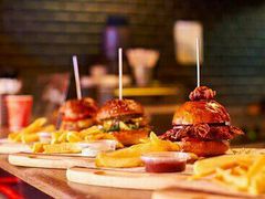 -Bamba Marha Burger Bár #OKTOGON