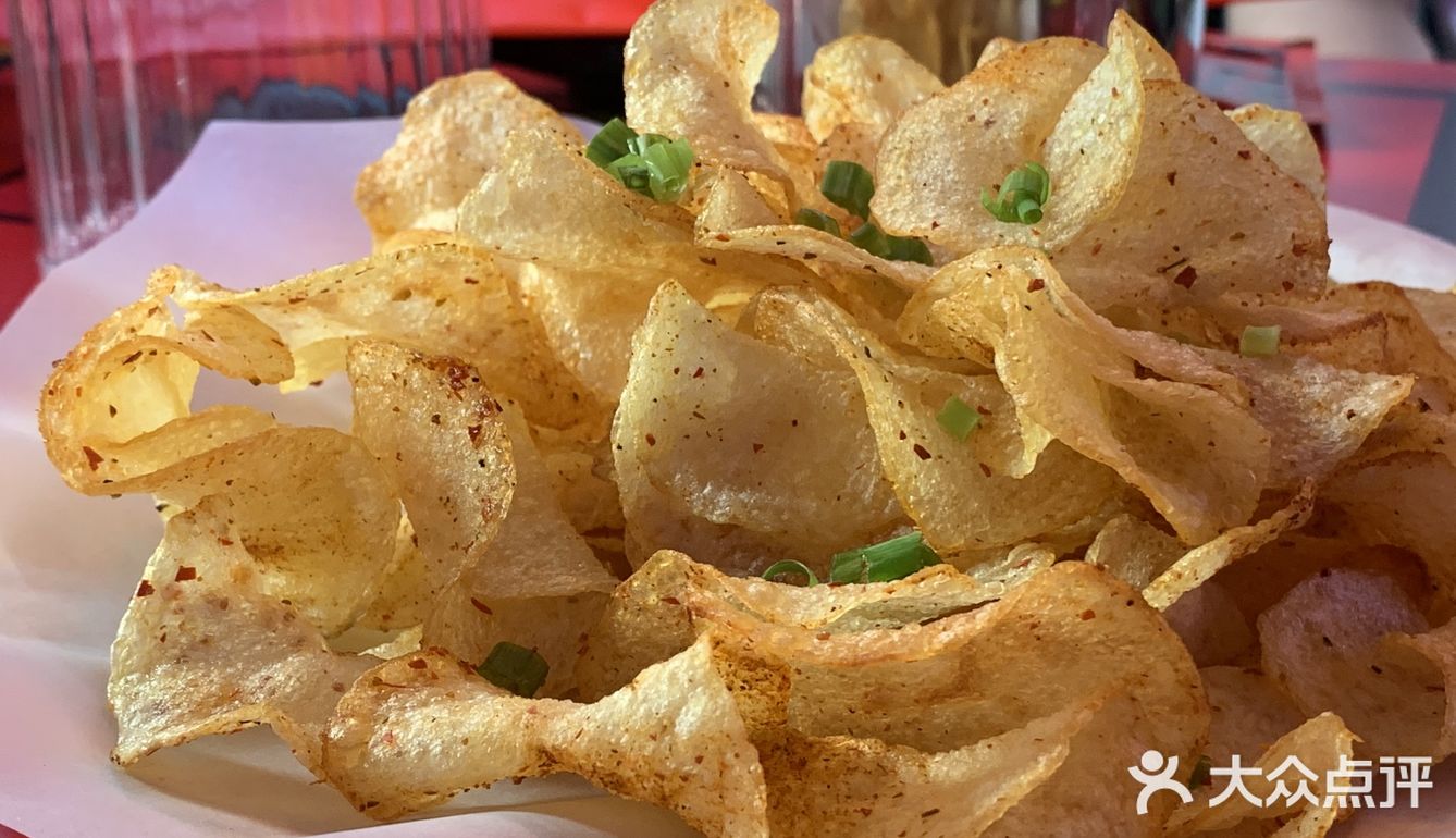 今天，灶门坎观前旗舰店，下午4:30-8:30有明星