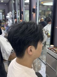 -藤野造型烫染·漂发