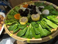 -尚尚仙·酸汤猪手·猪肚鸡火锅(华联万柳购物中心店)