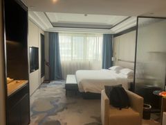 -杭州滨江宝龙城华美达酒店