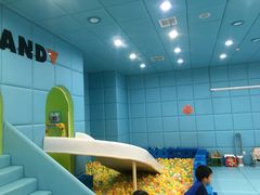 -小小王国亲子游泳俱乐部(锦辉中心)