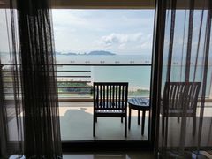 -三亚湾海居铂尔曼度假酒店