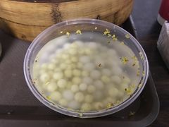 苏式桂花鸡头米-大郎桥瑞陆糖粥(小太平巷店)
