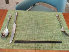 餐具摆设-济南香格里拉·咖啡泉自助餐厅