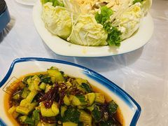 -霄汉牛三鲜湖北砂锅菜(万松园2店)