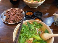 -谢大牛馆·中式卤牛排(老店)