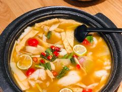 顺化皇家酸汤鱼-米纸越南小馆(金鹰世界店)