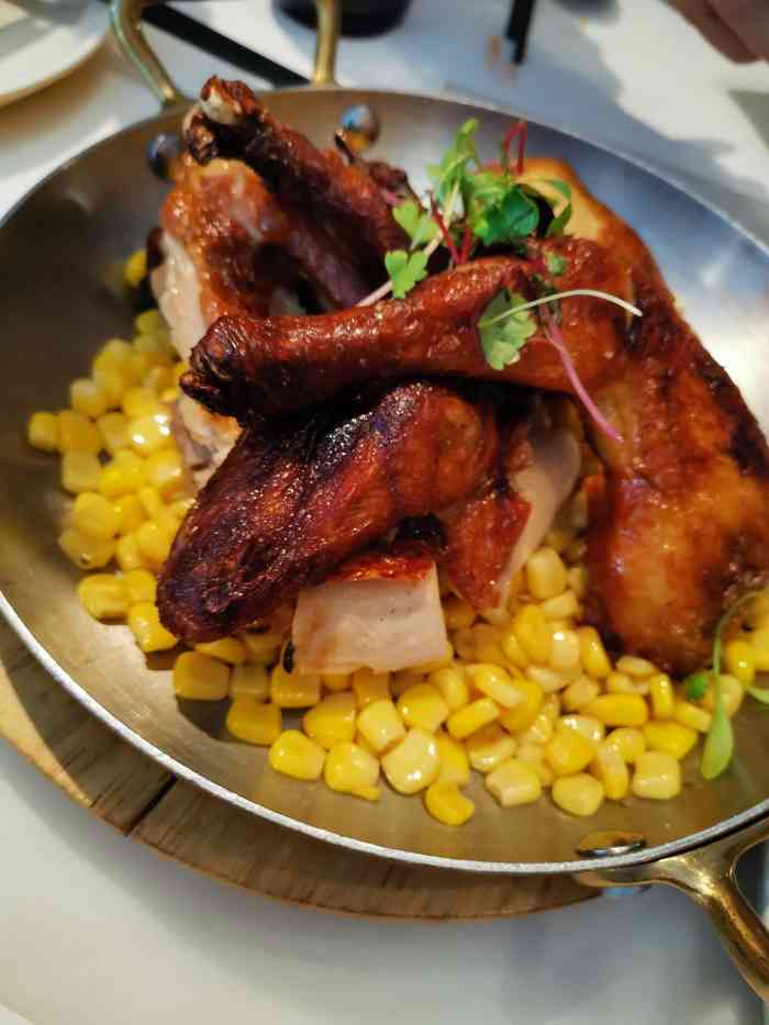 港丽餐厅(百联西郊购物中心店)