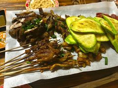 三月瓜-云南建水鸡脚王烧烤(商贸路店)