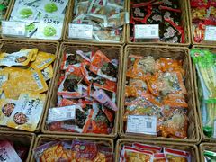 -来伊份1038(新村路三店)