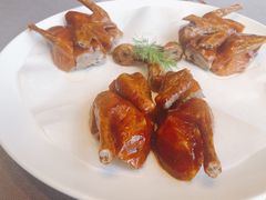 脆皮乳鸽-新荣记(BFC外滩金融中心店)