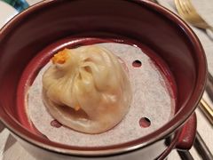 活拆蟹黄鲜肉小笼包-福玺荟(外滩罗斯福店)