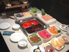 -海底捞火锅鲜切牛肉主题店(长寿路店)