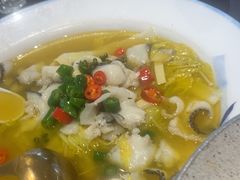 -川流不息·地道川菜·小龙虾(松东路店)