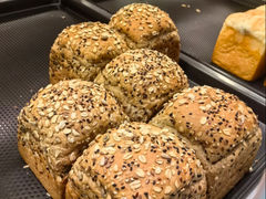 -红星前进面包牛奶公司(畅春园店)