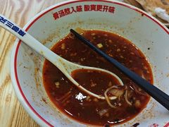 -魔都三兄弟酸辣粉·蘸卤炸串(虹桥万科店)