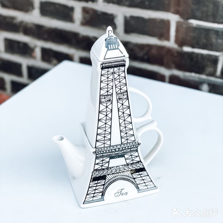 赏花攻略|绝美的白色海棠树下太浪漫了'🤍