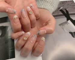 -Momo nail 日系美甲