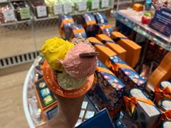 -VENCHI 闻绮(上海佛罗伦萨小镇店)
