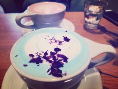 -ZING COFFEE 镜咖啡