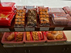 -红宝石·鲜奶小方·海派西点房(长阳店)