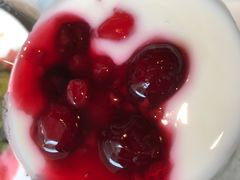 酸奶杯-北京港澳中心瑞士酒店·瑞士咖啡厅·自助餐