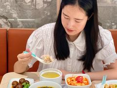 -老乡鸡(上海白玉兰广场店)