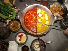 红颜花胶鸡锅-湊湊火锅·茶憩(杭州湖滨银泰in77店)