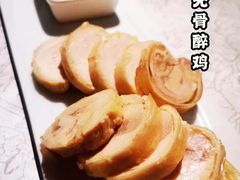 -穹六人间 people 6(岳阳路店)