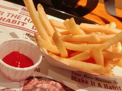 -The Habit Burger Grill 哈比特汉堡(复兴soho店)