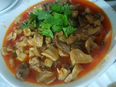 干笋烧牛肉-明升萝卜汤