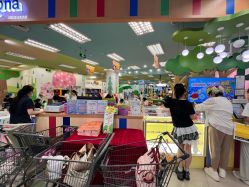 -莫莉幻想儿童乐园(武汉经开永旺店)